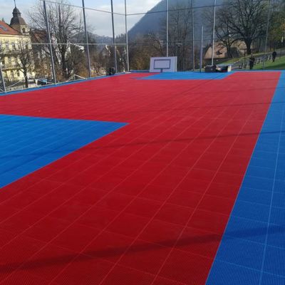 Bom preço 2.5kg/pc PVC azulejos pisos desportivos - MOQ 500pcs espessura 15mm em linha