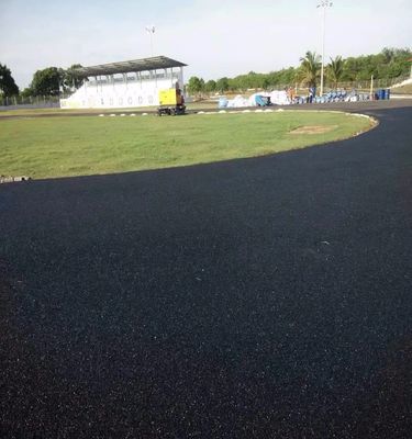 Bom preço Pista de corrida de borracha resistente a intempéries e UV 400m de comprimento resistente ao desbotamento em linha