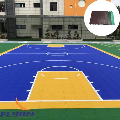 Bom preço Vibrante PVC pisos esportivos azulejos interligando coloridos tapetes de corte em linha