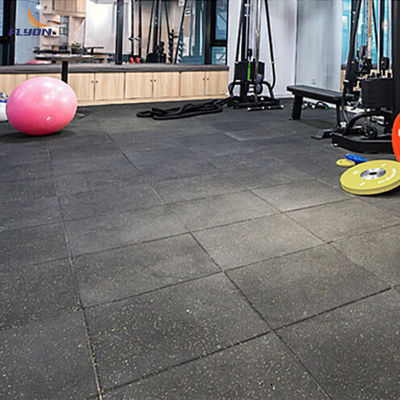 Bom preço Interlocking Eco Friendly Fire Resistant Rubber Flooring Mat Para Espaços Comerciais em linha