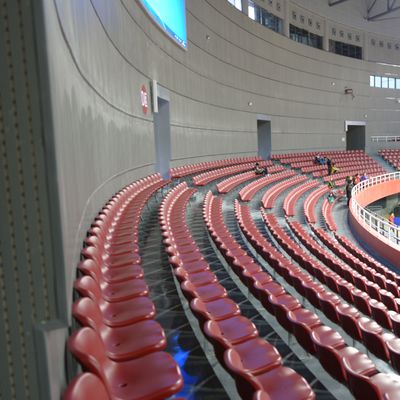 Bom preço Assento plástico do estádio do VIP exterior com cor vermelha amarela verde em linha