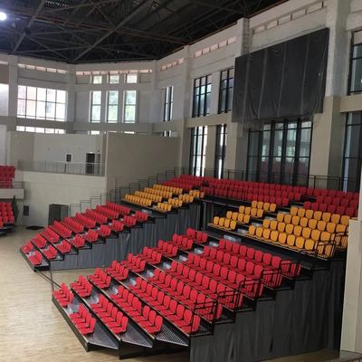 Bom preço Bleacher retrátil material confortável dos PP que assenta para o Gym interno da tribuna em linha