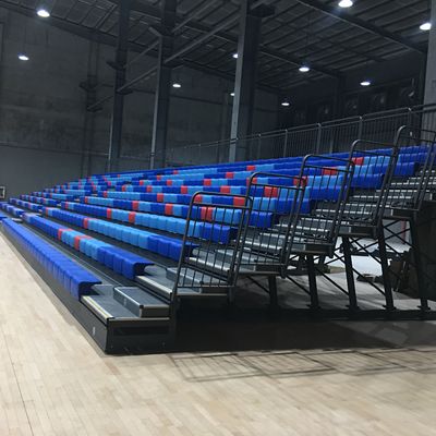Bom preço Dos sistemas materiais da audiência do HDPE assento retrátil para anfiteatro fixo em linha