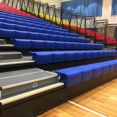 Bom preço Front Mounted Retractable Bleacher Seating para o estádio do cinema do auditório em linha