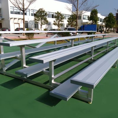 Bom preço Assentos portáteis do Bleacher do metal, bancada de alumínio do estádio para a audiência do campo de esportes em linha