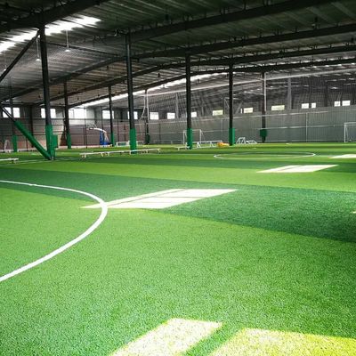 Bom preço grama artificial sintética do futebol da altura da pilha da grama de 45mm usada para a corte da escola em linha