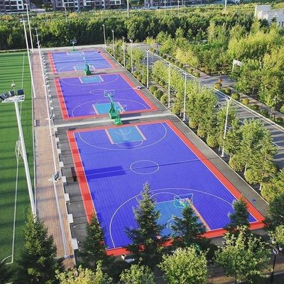 Bom preço Telhas de assoalho exteriores de bloqueio do basquetebol para a corte dos esportes em linha