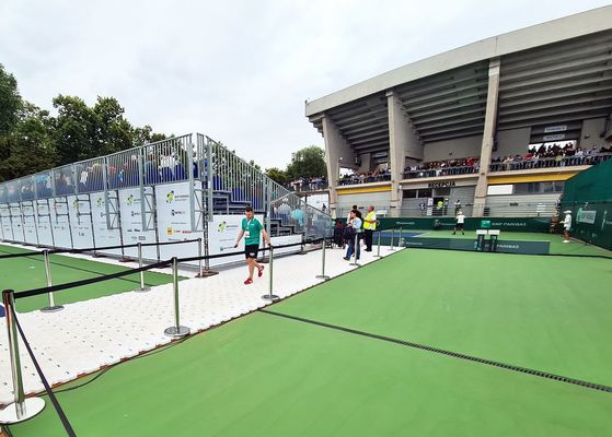 Piso de evento portátil de polietileno de alta densidade altamente resistente aos raios UV