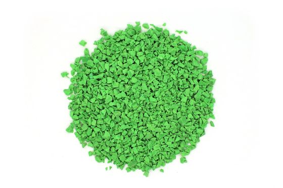 Bom preço Prolongamento ≥ 100% Densidade de grânulos de borracha EPDM 1,4-1,6 G/Cm3 Dureza 60-70 Shore A em linha