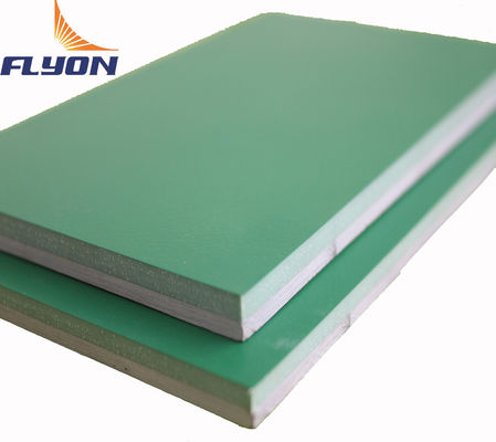 Bom preço 20kg/Tambor PU pisos desportivos com 29% valor de rebote e 1000 * 1000mm tamanho em linha