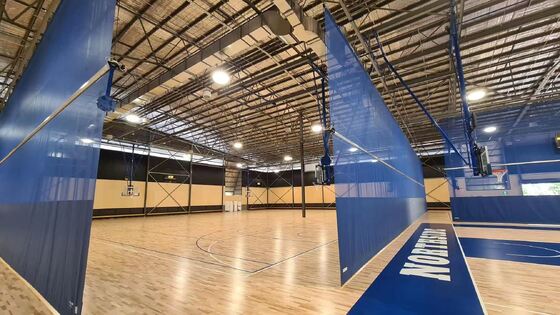 Cortina Divisória com Sistema de Controle Elétrico Automático, Tecido de Alta Resistência e Cor Personalizável para Esportes Indoor