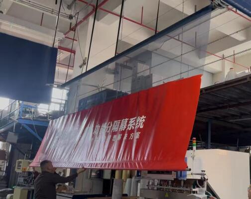 Bom preço Cortina de divisão à prova de fogo e respeitosa do ambiente para espaços grandes em linha