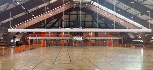 Bom preço Cortina Divisória com Sistema de Controle Elétrico Automático, Tecido de Alta Resistência, Cor Personalizável para Esportes Indoor em linha