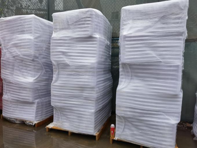 Auditório personalizável durável Assentos de cinema modernos com painéis de corredor 4